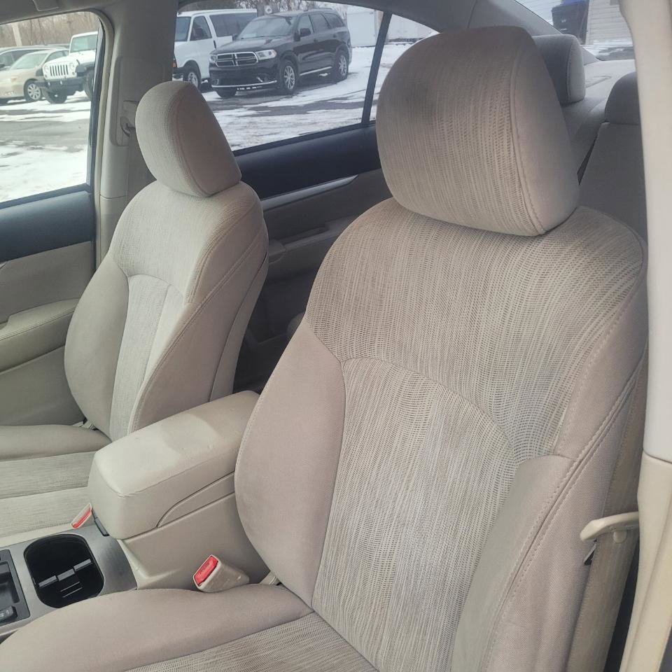 Used 2013 Subaru Legacy 2.5i Premium image 9