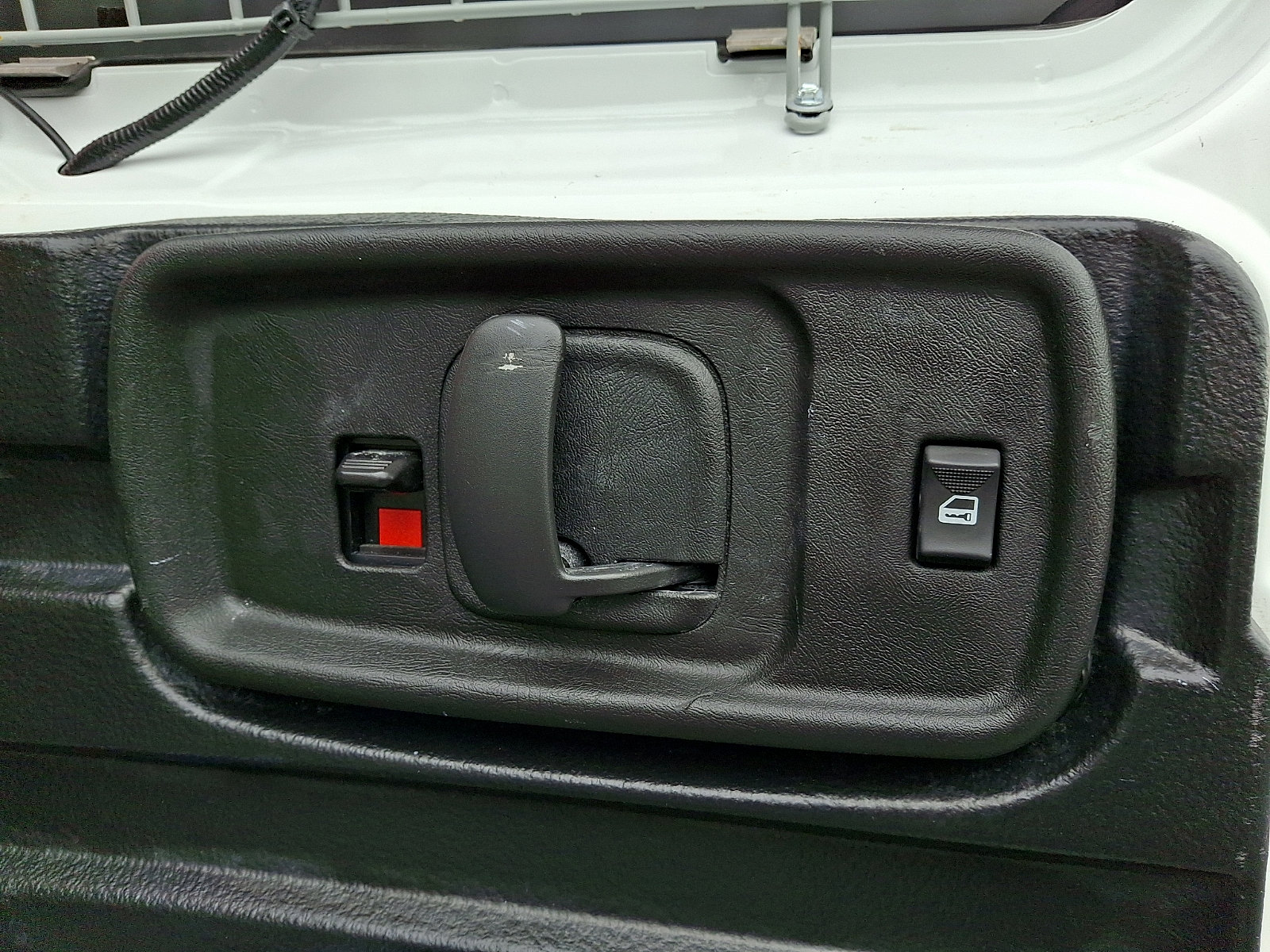 Certified 2025 Chevrolet Express 2500 w/ Enhanced Convenience Package RWD image 29