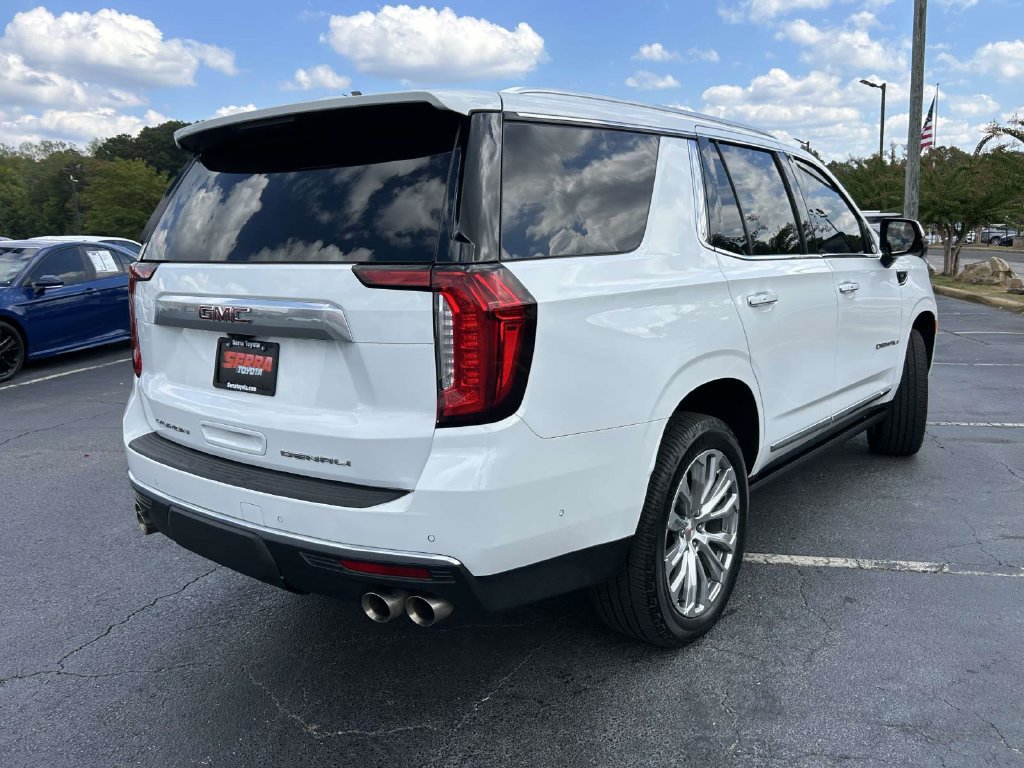 Used 2023 GMC Yukon Denali w/ Denali Reserve Package RWD image 3