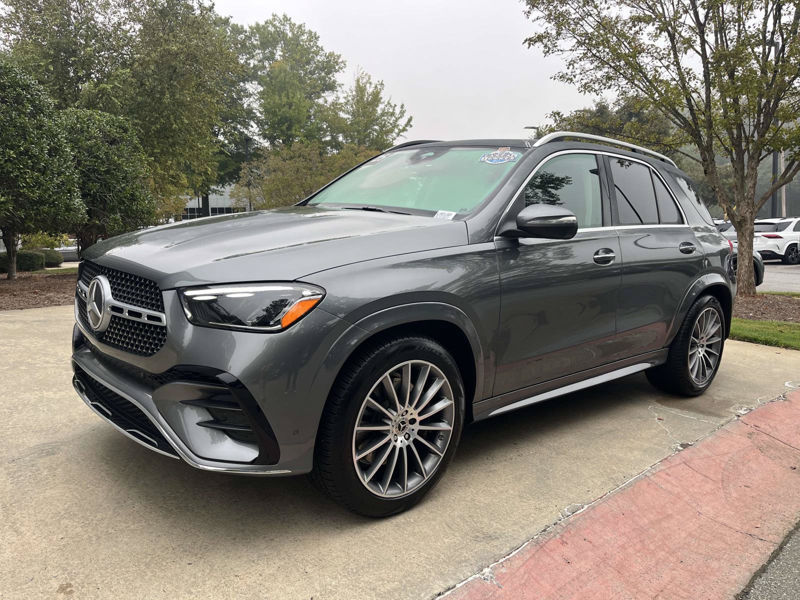 Certified 2025 Mercedes-Benz GLE 350 4MATIC image 3