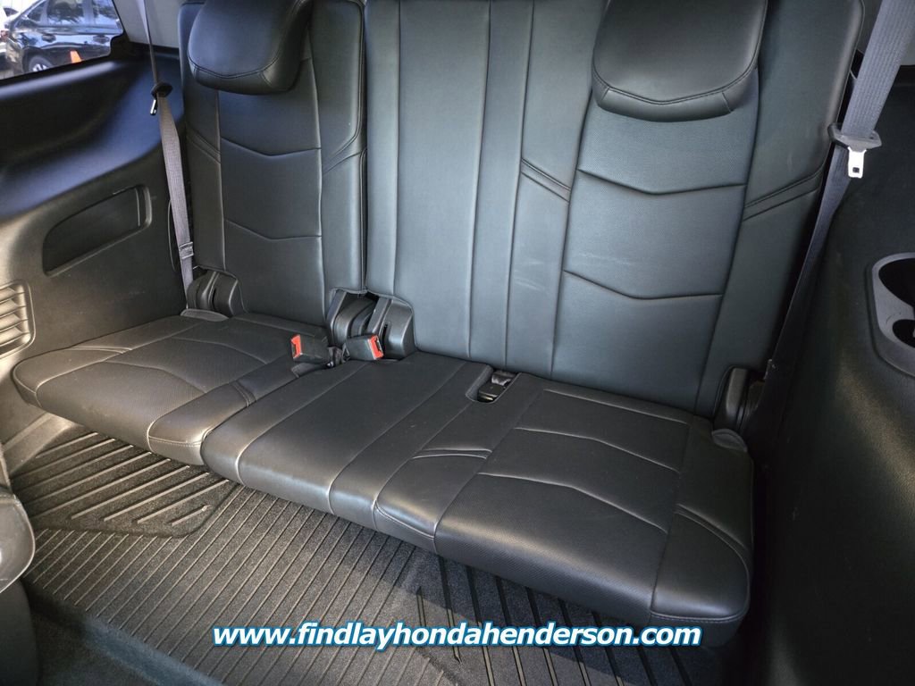 Used 2017 Cadillac Escalade Premium Luxury RWD image 16