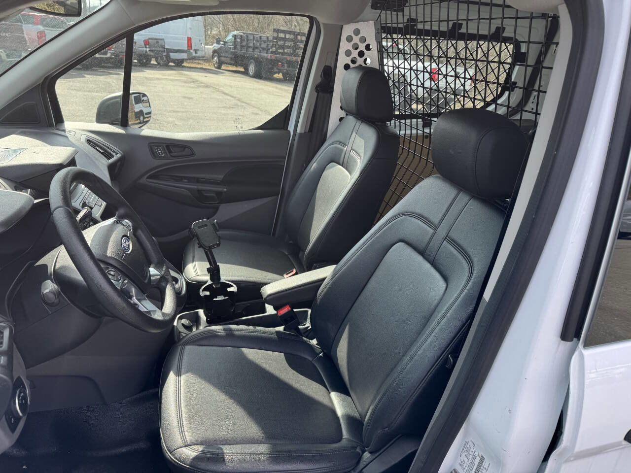 Used 2022 Ford Transit Connect XL image 11