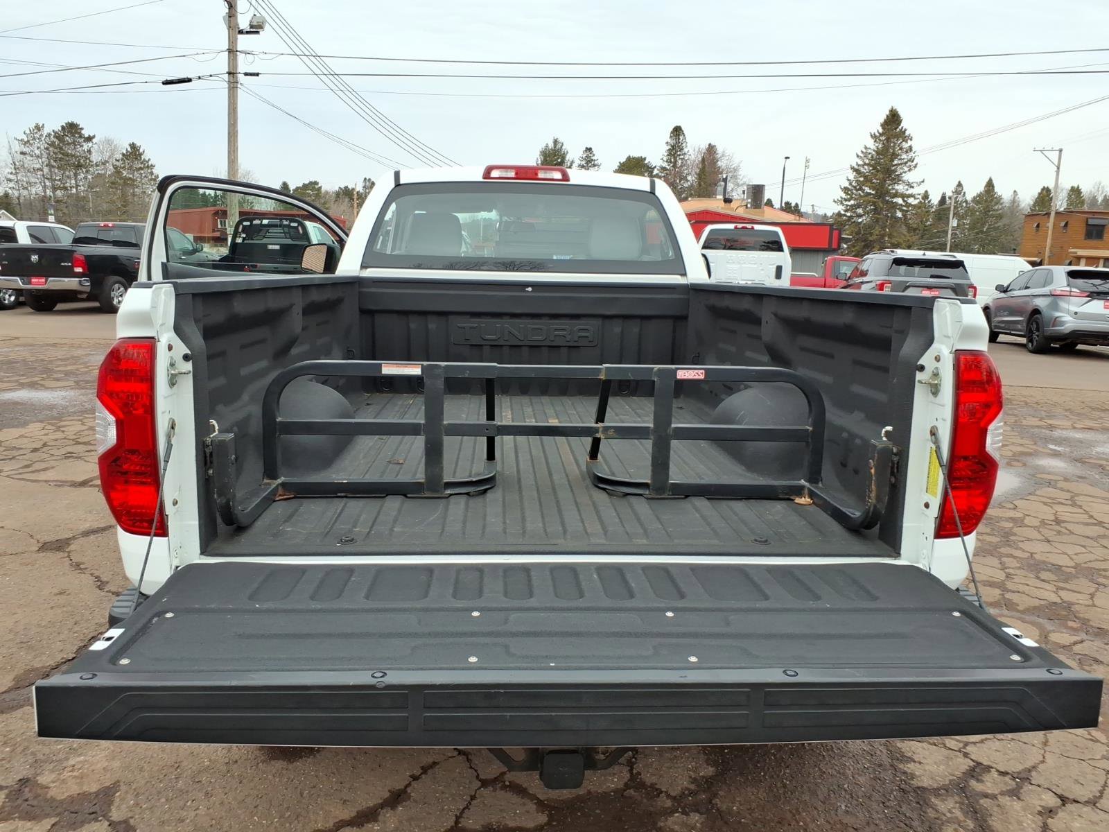 Used 2016 Toyota Tundra SR image 12