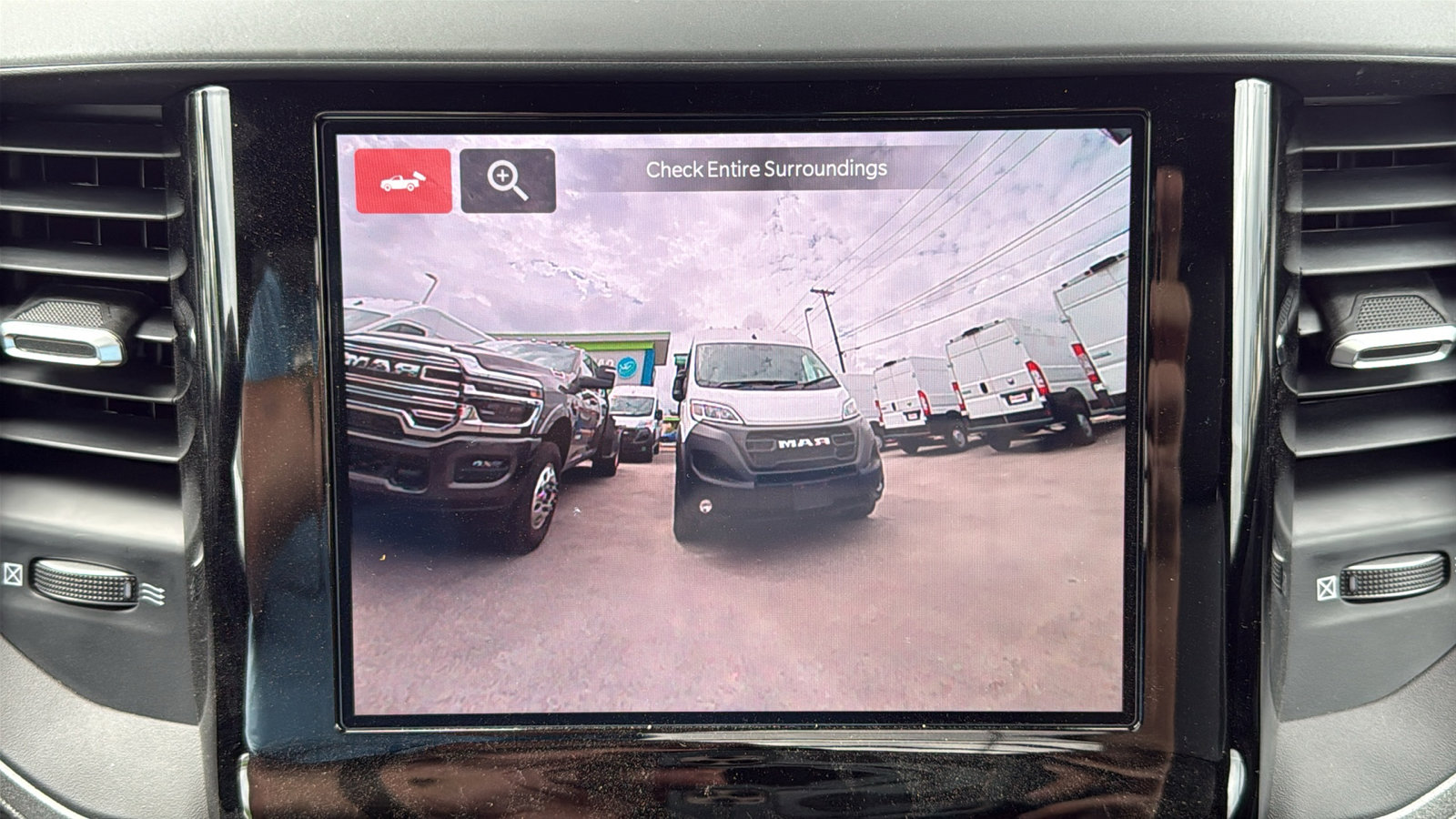 New 2025 RAM 5500 Tradesman AWD/4WD image 22