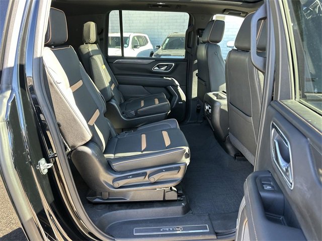 Used 2023 GMC Yukon XL AT4 w/ AT4 Premium Package image 27
