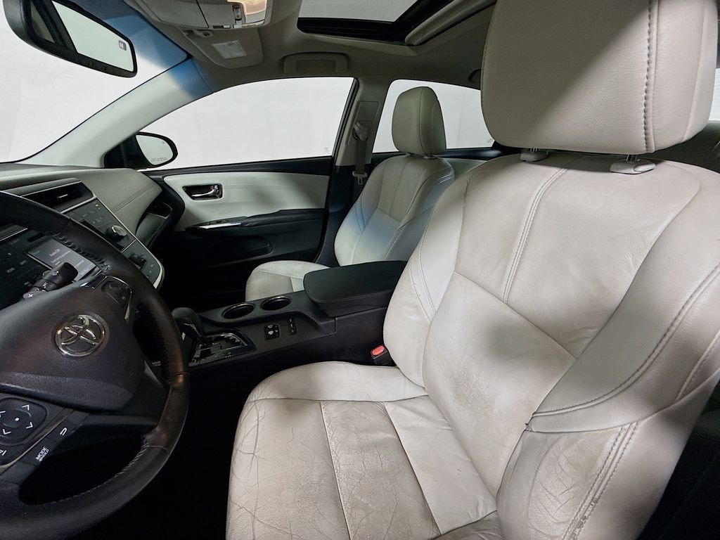 Used 2016 Toyota Avalon XLE Plus image 18