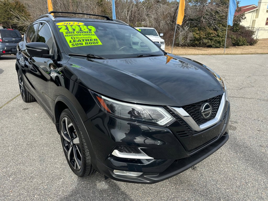 Used 2022 Nissan Rogue Sport SL w/ Premium Package image 7