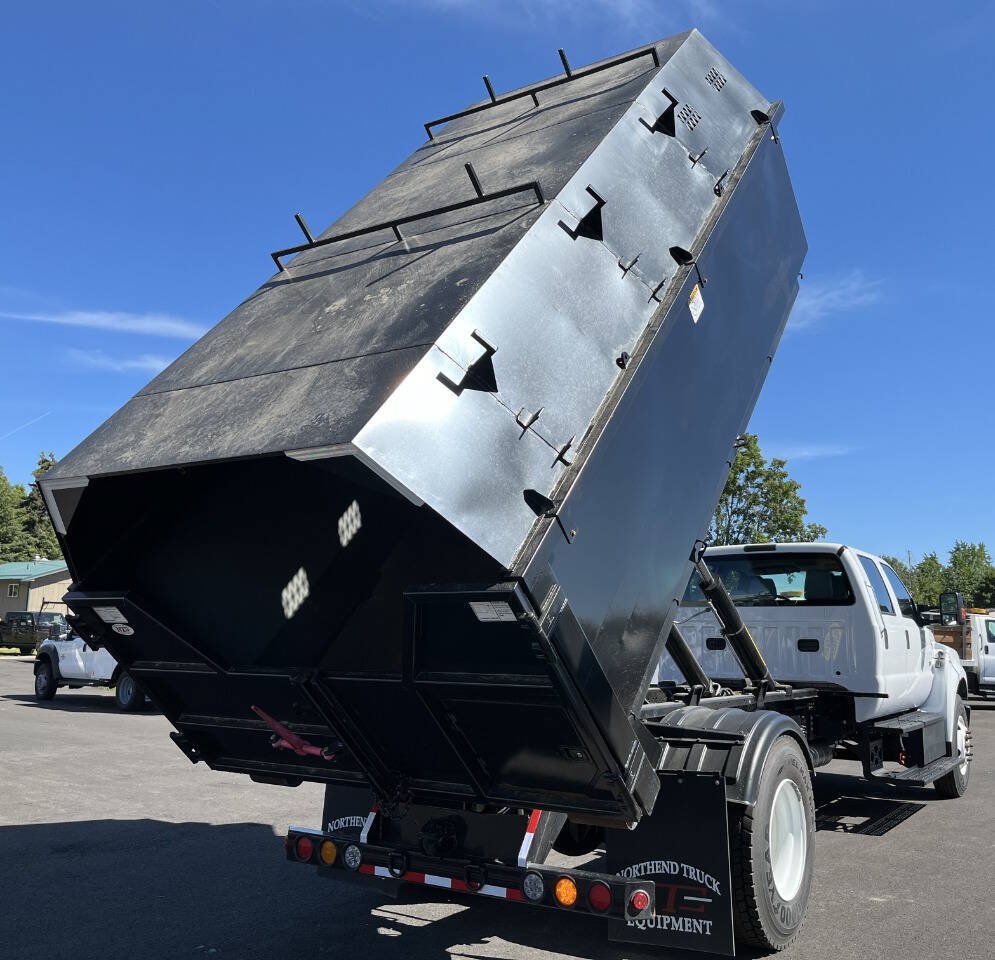 Used 2023 Ford F750 2WD Crew Cab Super Duty image 30