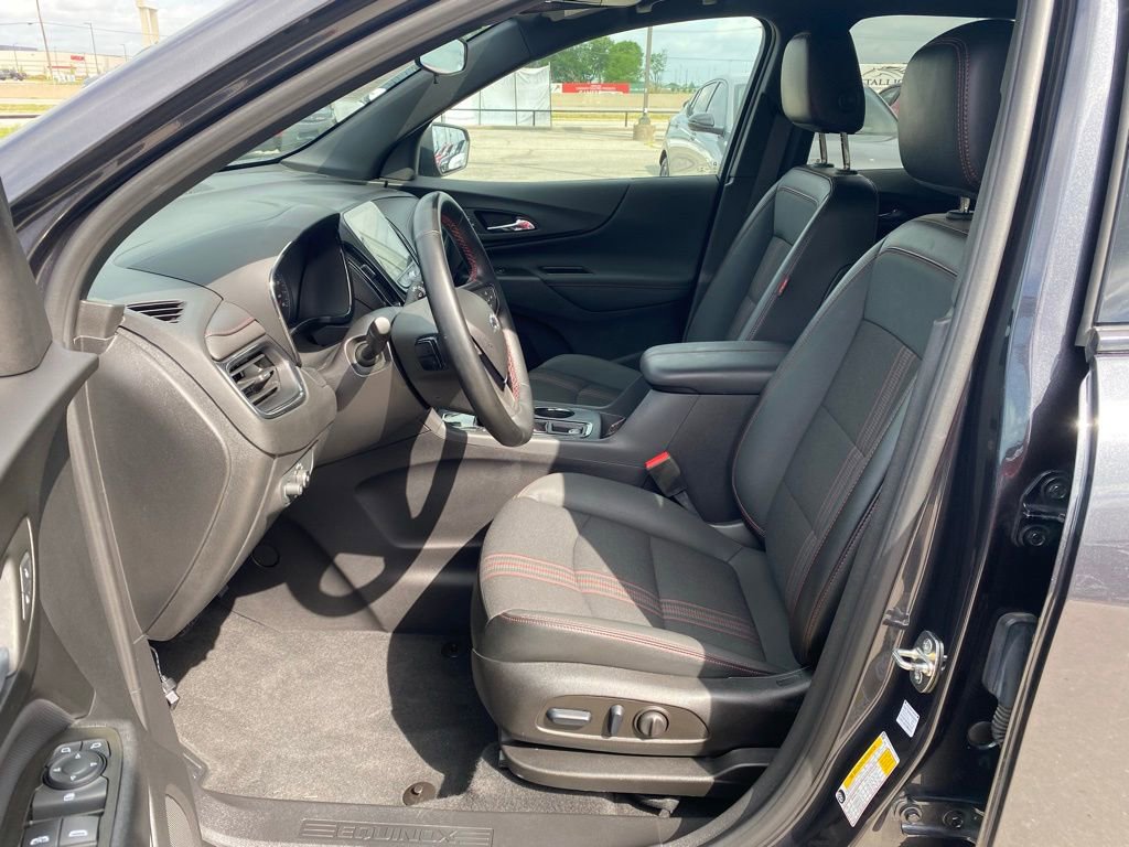 Used 2023 Chevrolet Equinox RS image 10