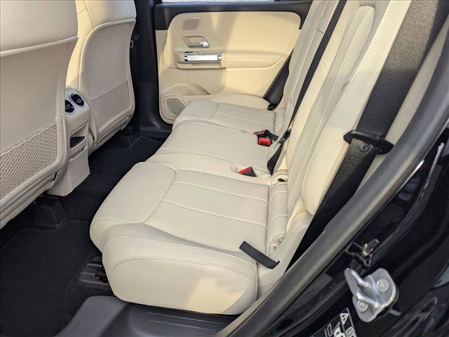 New 2026 Mercedes-Benz GLB 250 image 13