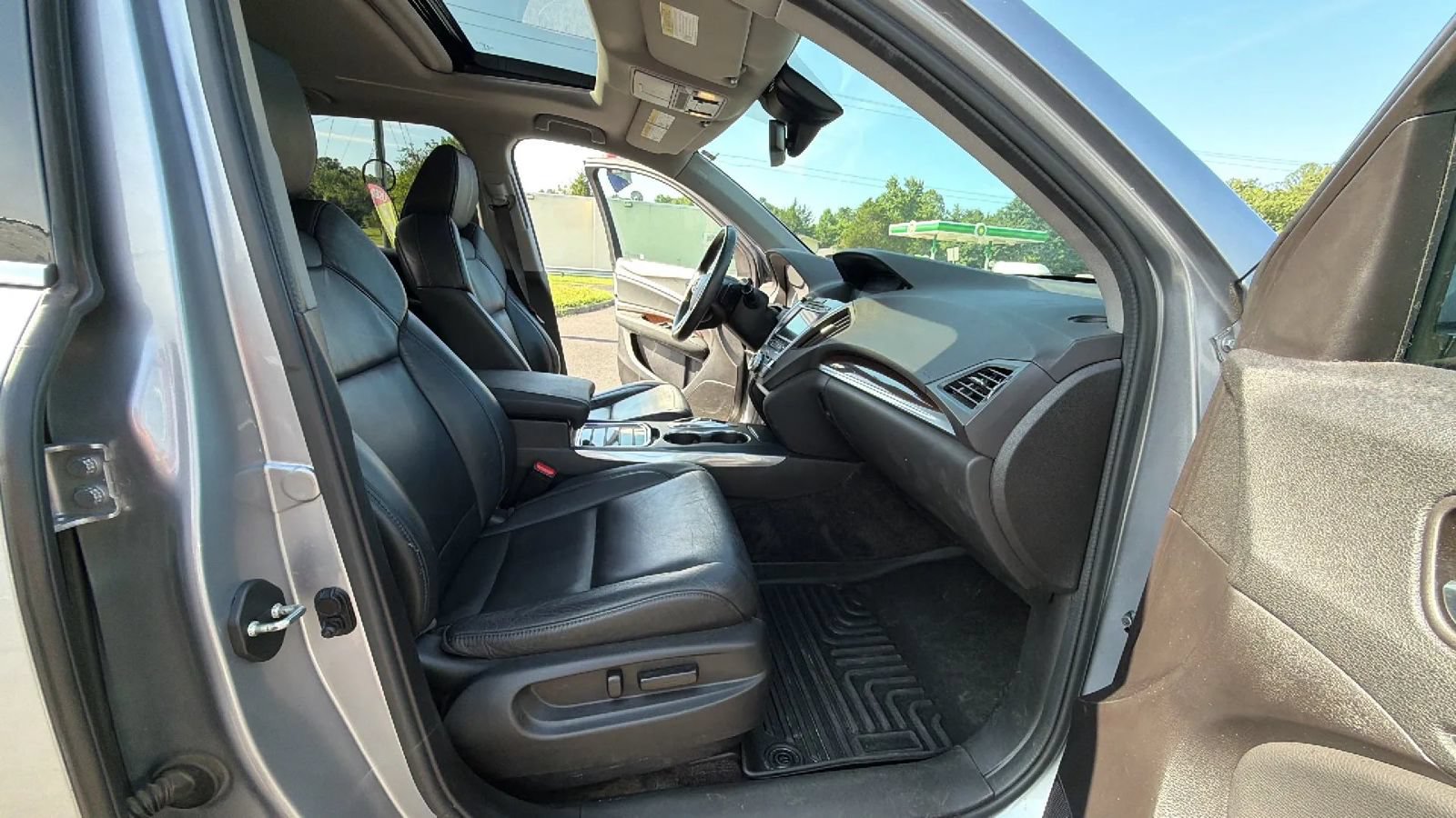 Used 2017 Acura MDX SH-AWD image 57