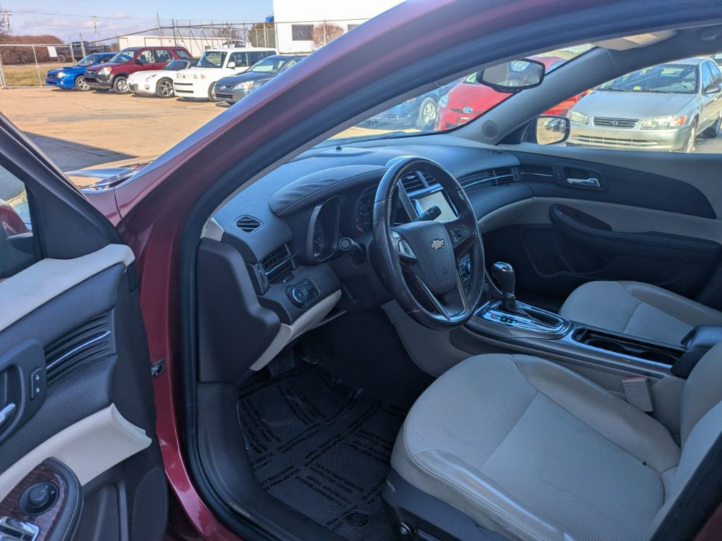 Used 2013 Chevrolet Malibu LT image 9