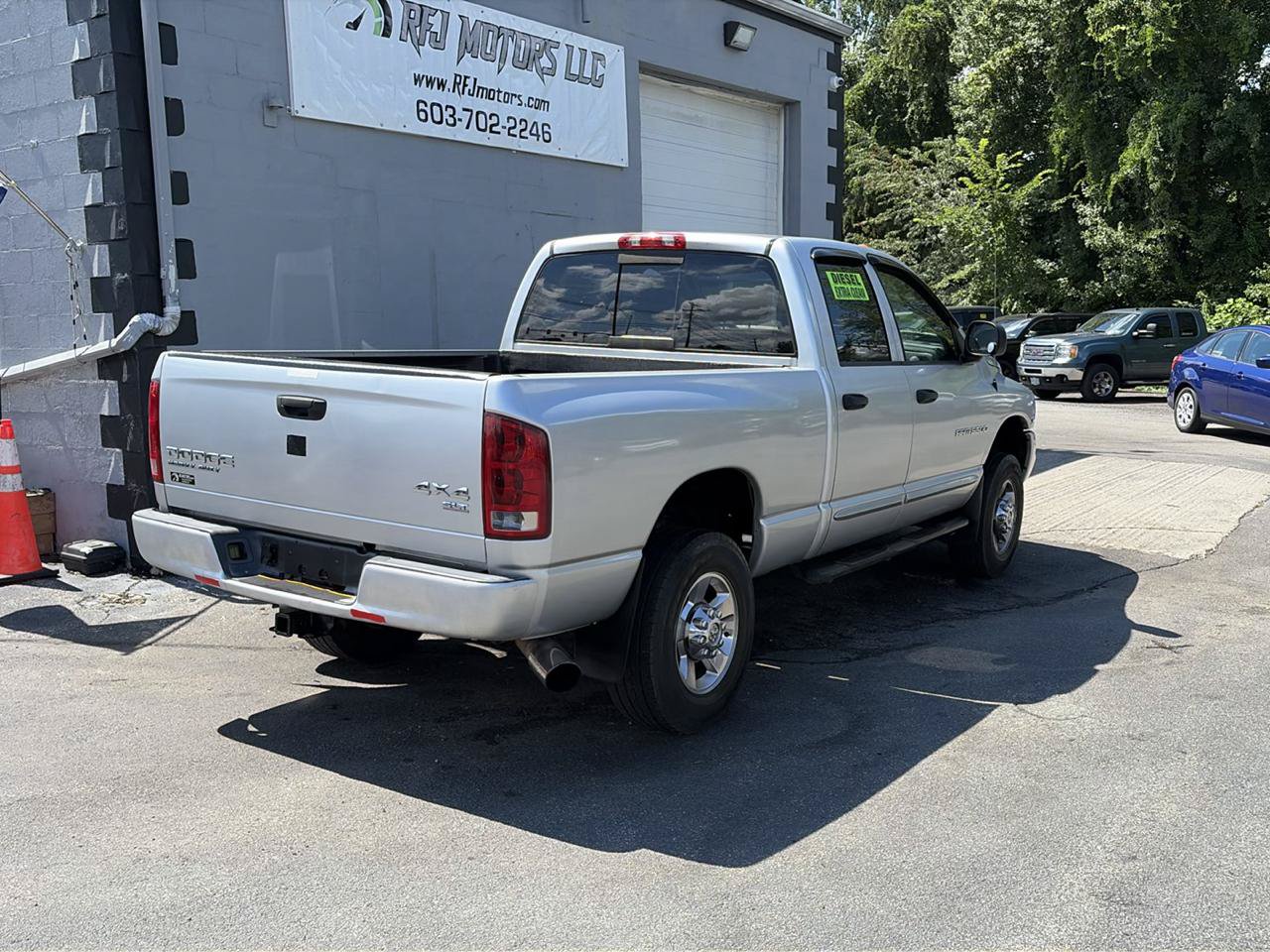 Used 2004 Dodge Ram 3500 Truck SLT w/ Sport Appearance Group AWD/4WD image 7
