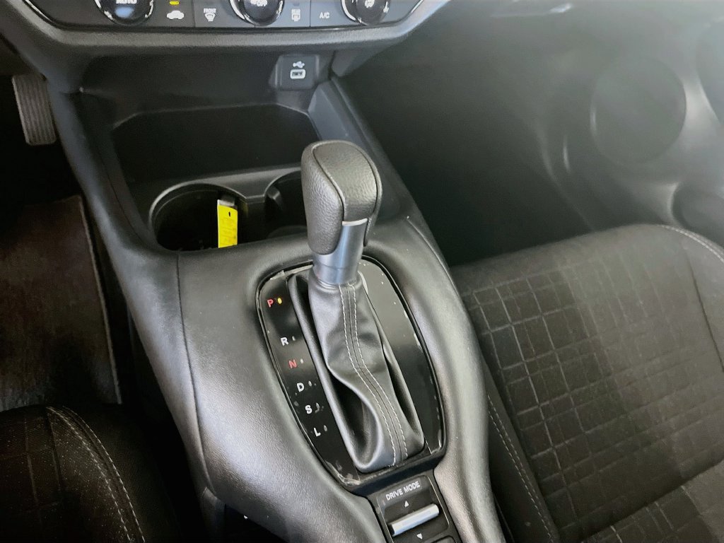 Used 2025 Honda HR-V LX image 16
