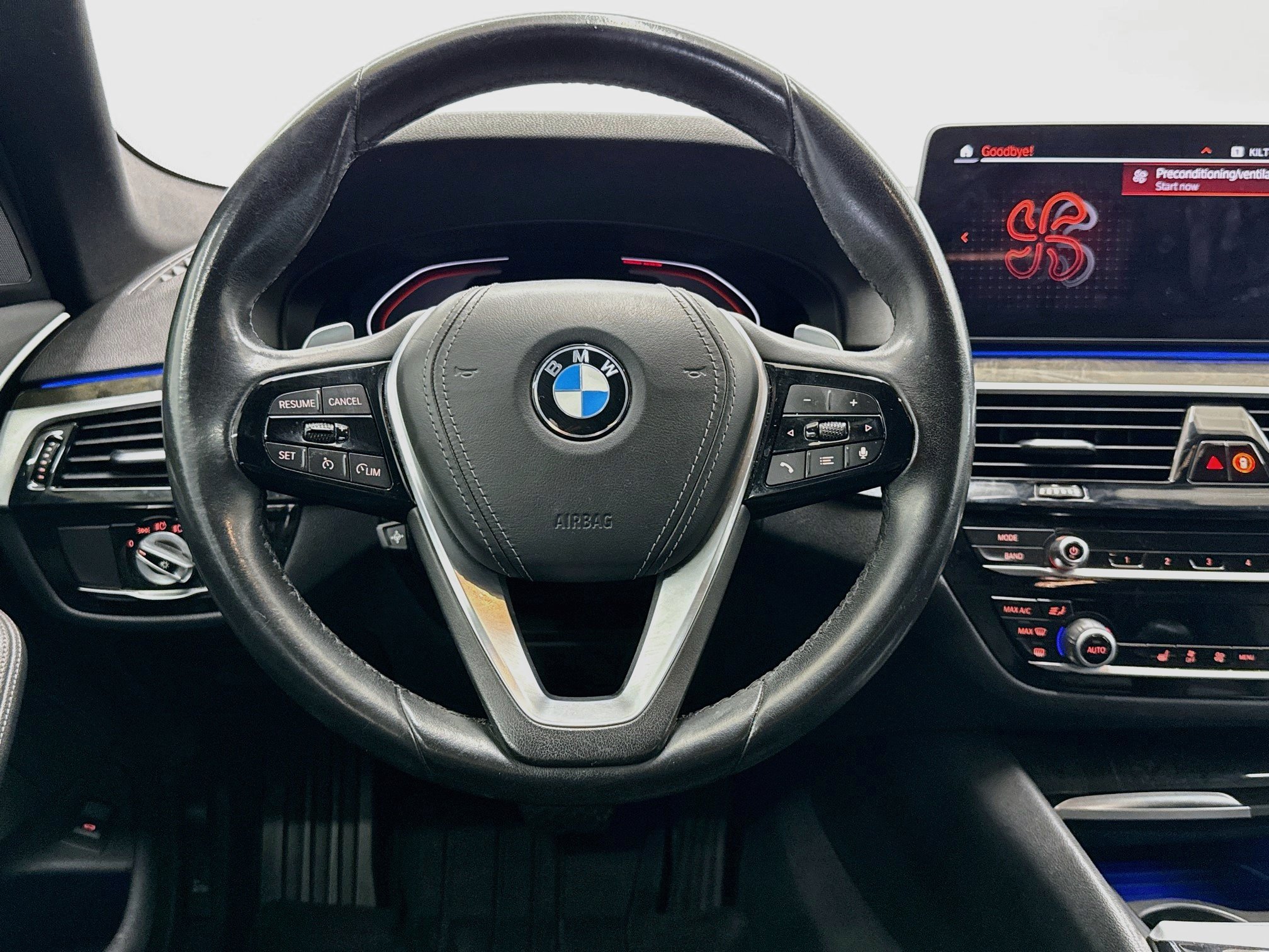 Used 2022 BMW 530i w/ Convenience Package RWD image 18
