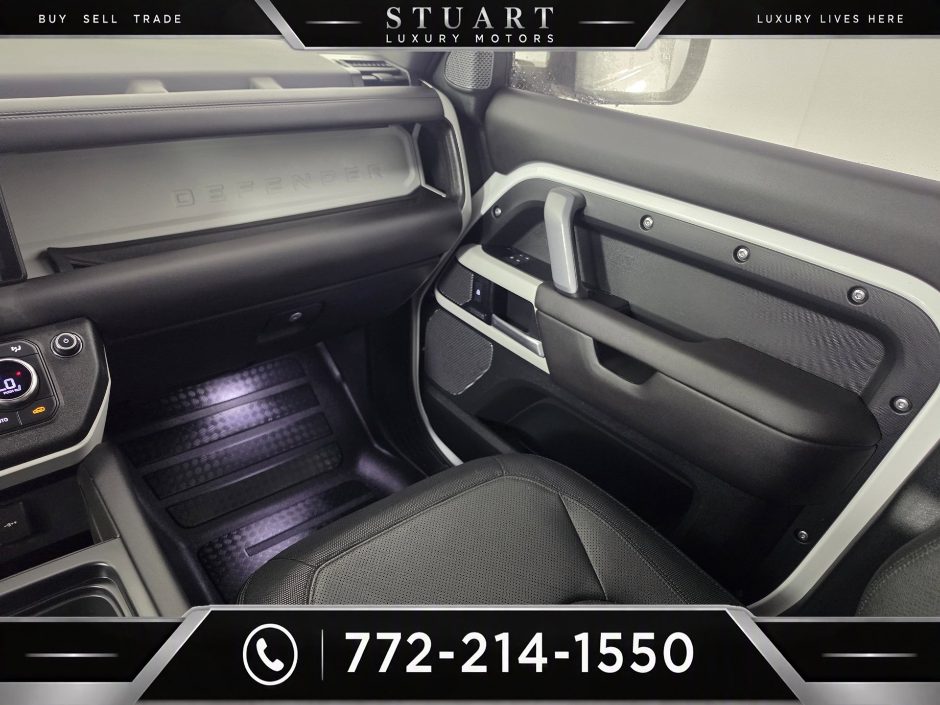 Used 2024 Land Rover Defender 110 X-Dynamic SE AWD/4WD image 23