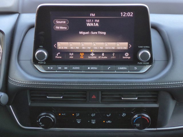 Used 2023 Nissan Rogue S image 19