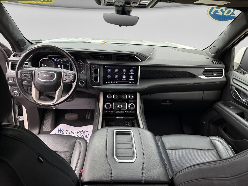 Used 2021 GMC Yukon Denali w/ Denali Ultimate Package AWD/4WD image 24