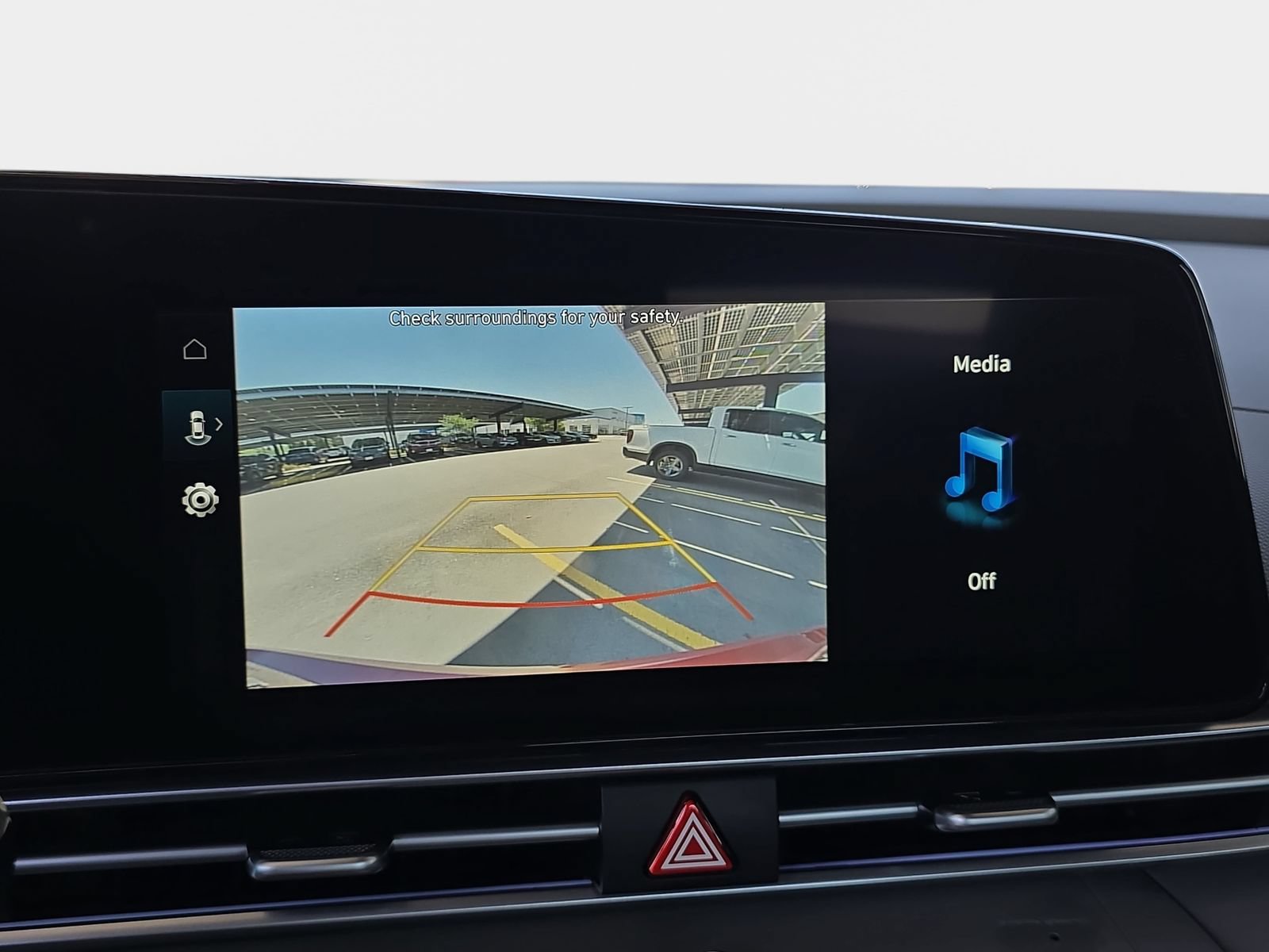 Used 2025 Hyundai Elantra SEL FWD image 25