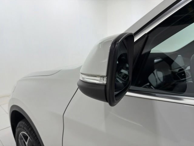 Used 2019 BMW X1 xDrive28i w/ Convenience Package AWD/4WD image 9