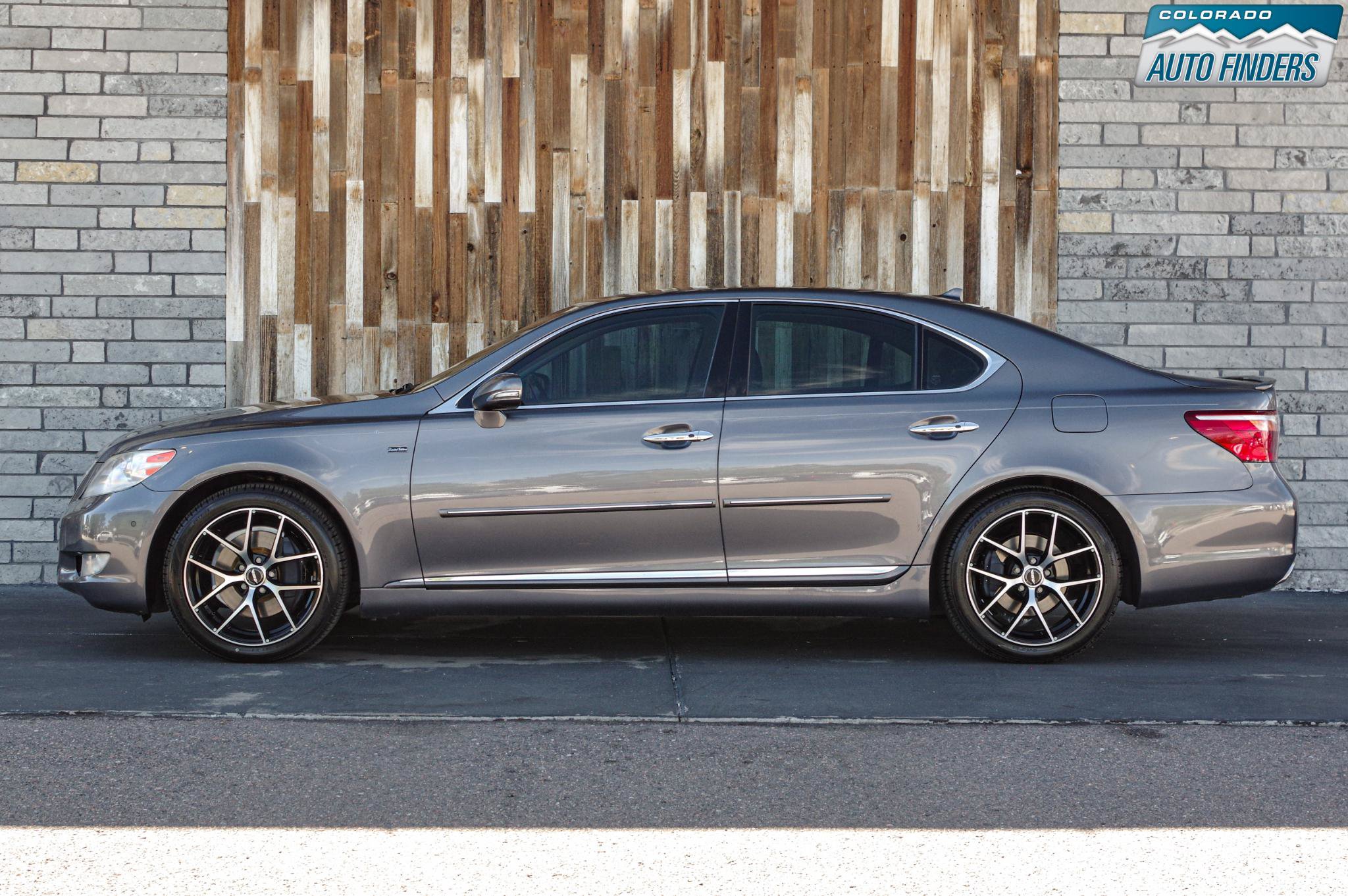 Used 2012 Lexus LS 460 w/ Comfort Pkg RWD image 3