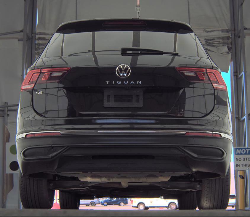 Used 2022 Volkswagen Tiguan SE image 5