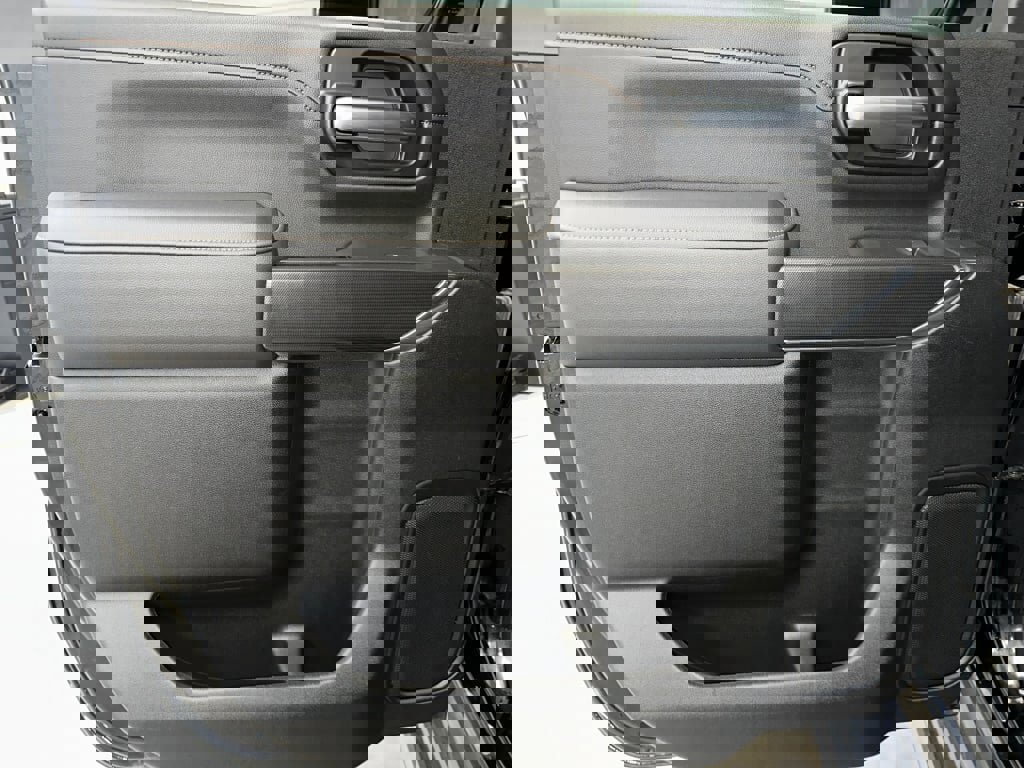 Certified 2021 GMC Sierra 2500 AT4 w/ AT4 Premium Plus Package image 20