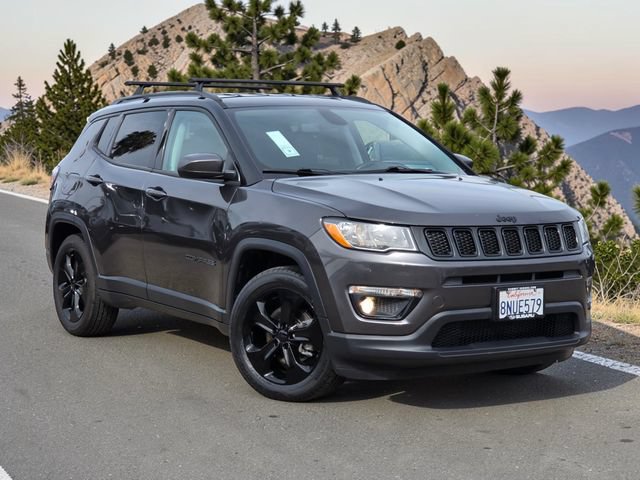 Used 2020 Jeep Compass Latitude FWD image 2