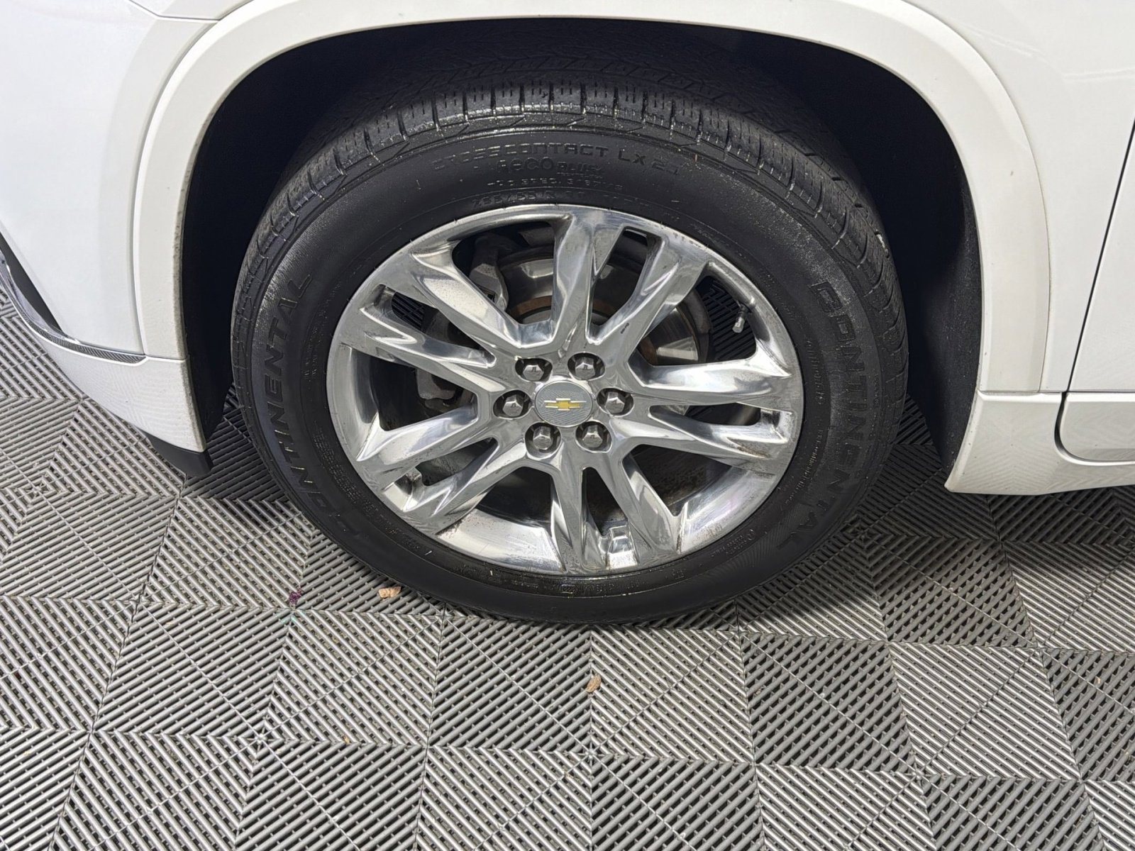 Used 2020 Chevrolet Traverse High Country w/ LPO, Floor Liner Package image 12