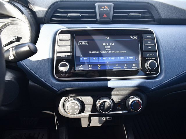 New 2025 Nissan Versa SV w/ Trunk Package FWD image 16