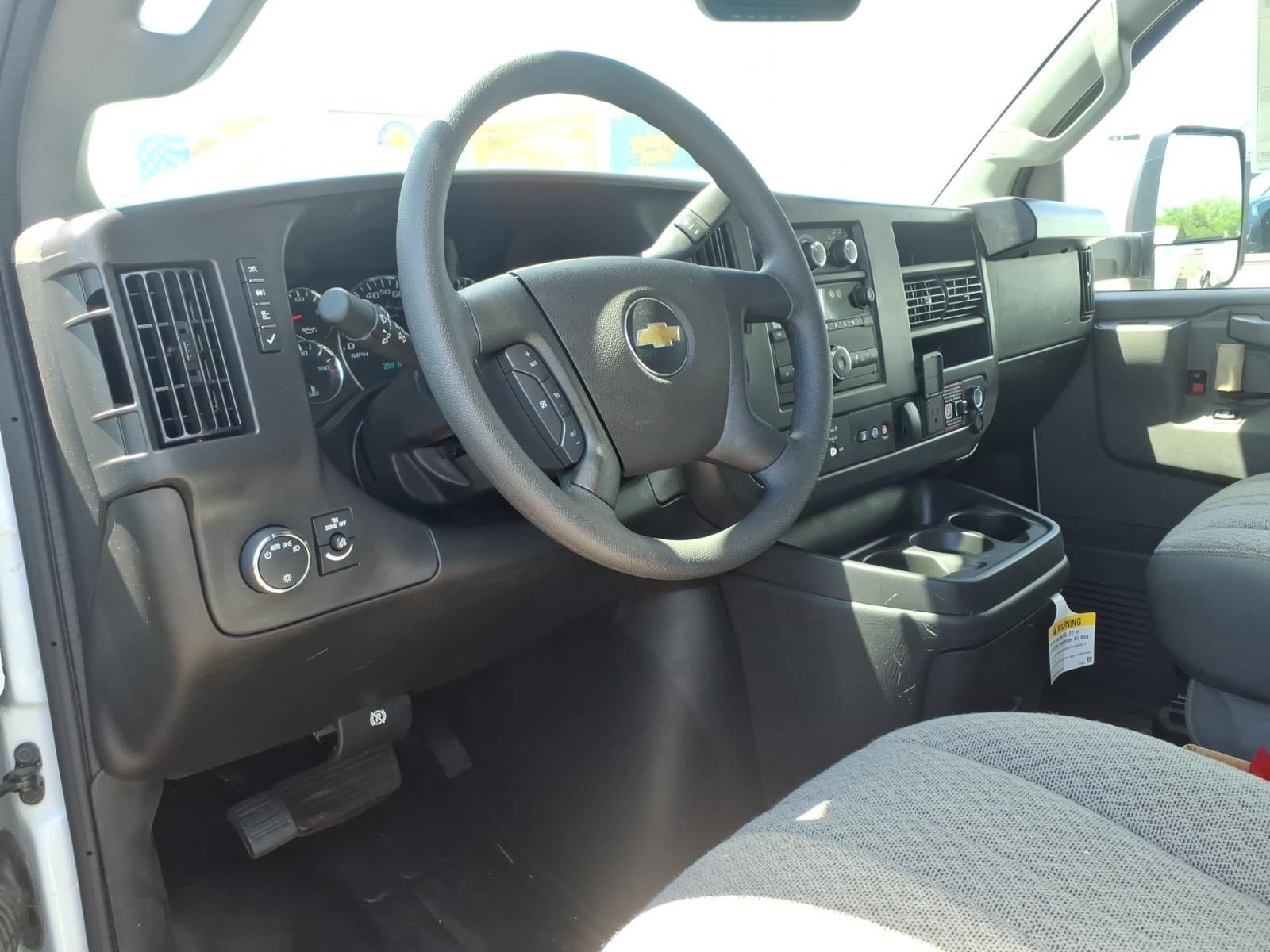 New 2026 Chevrolet Express 4500 w/ Power Convenience Package RWD image 4