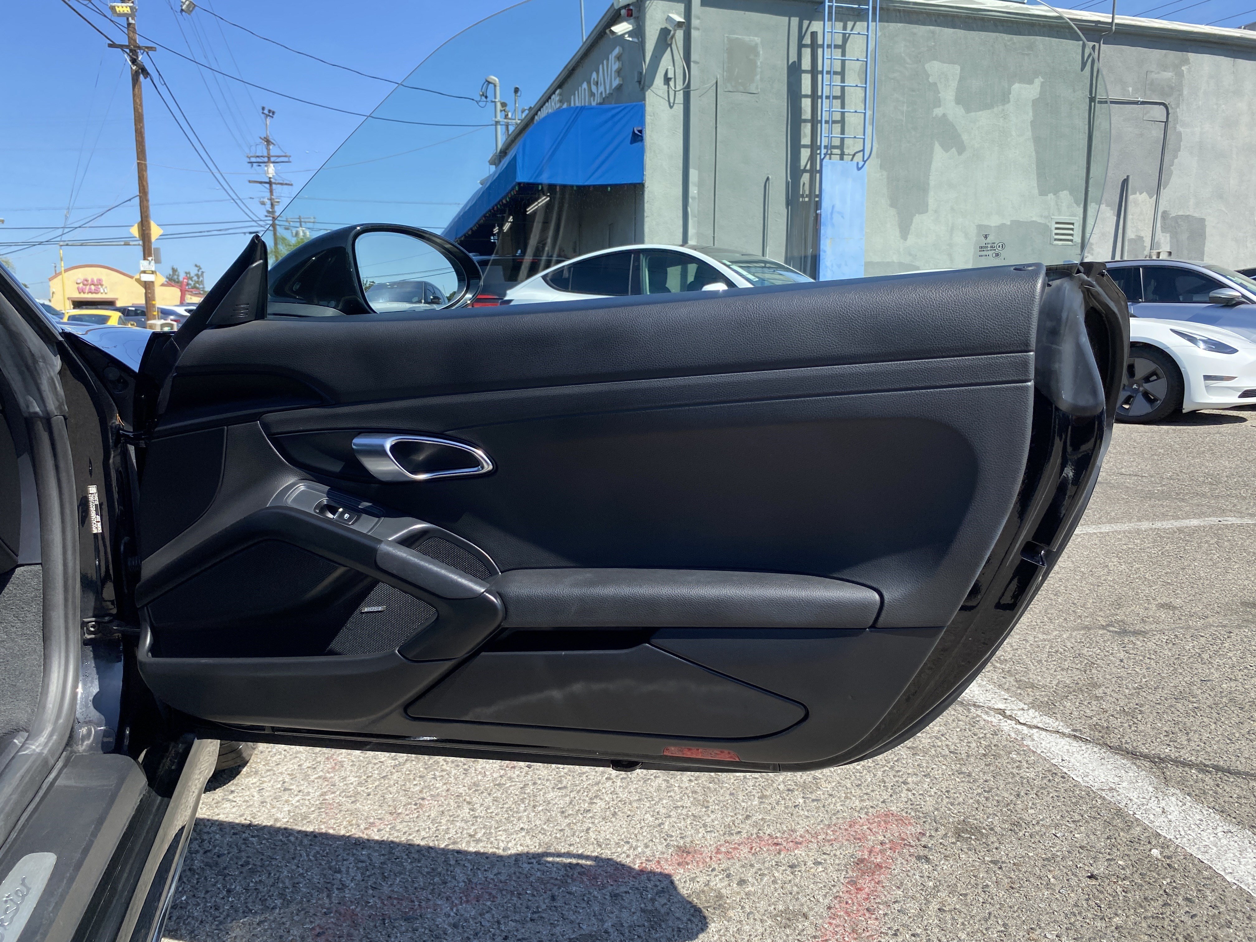 Used 2017 Porsche 718 Boxster RWD image 17