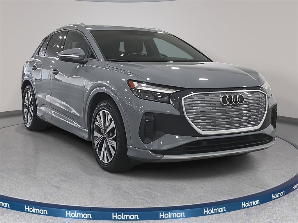 Used 2024 Audi Q4 e-tron Premium Plus image 3