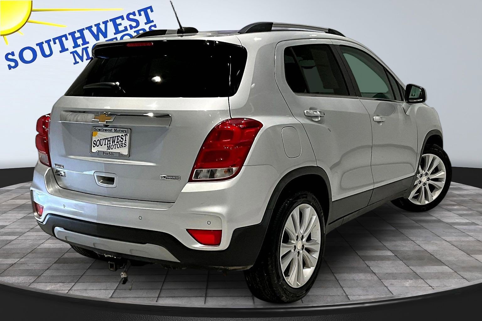 Used 2017 Chevrolet Trax Premier FWD image 6