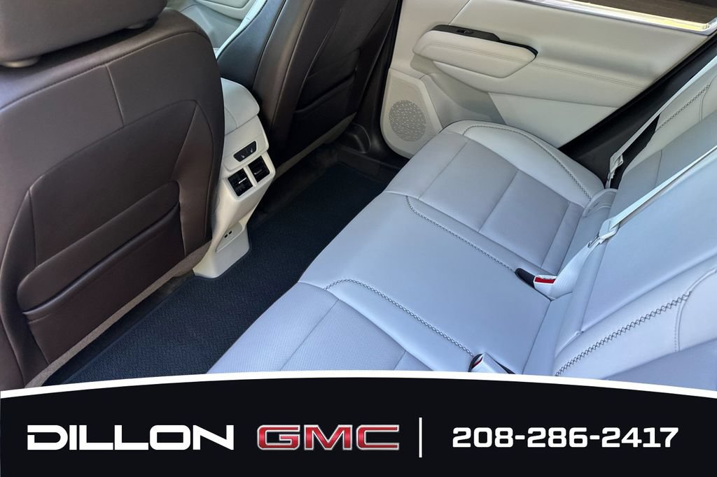 Used 2026 GMC Terrain Denali AWD/4WD image 12