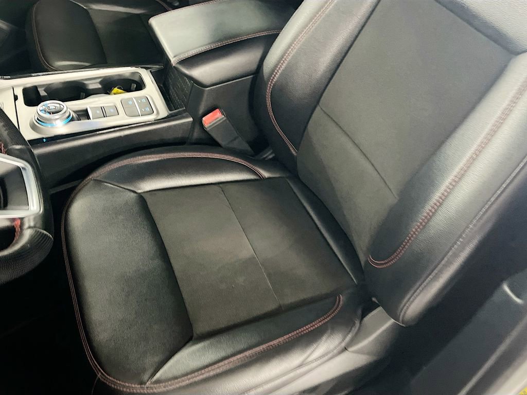 Used 2022 Ford Explorer ST-Line image 19