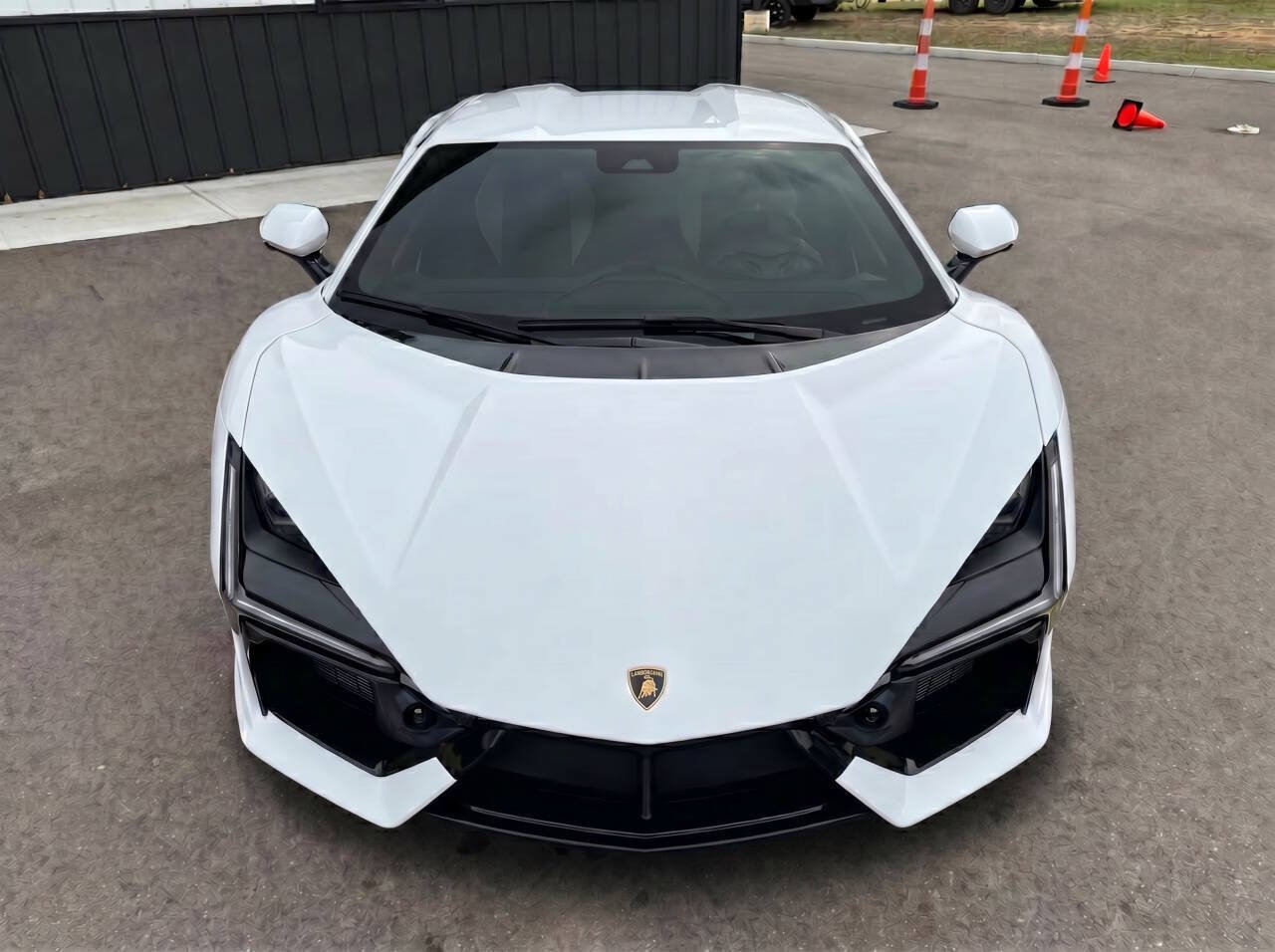 Used 2024 Lamborghini Revuelto AWD/4WD image 2
