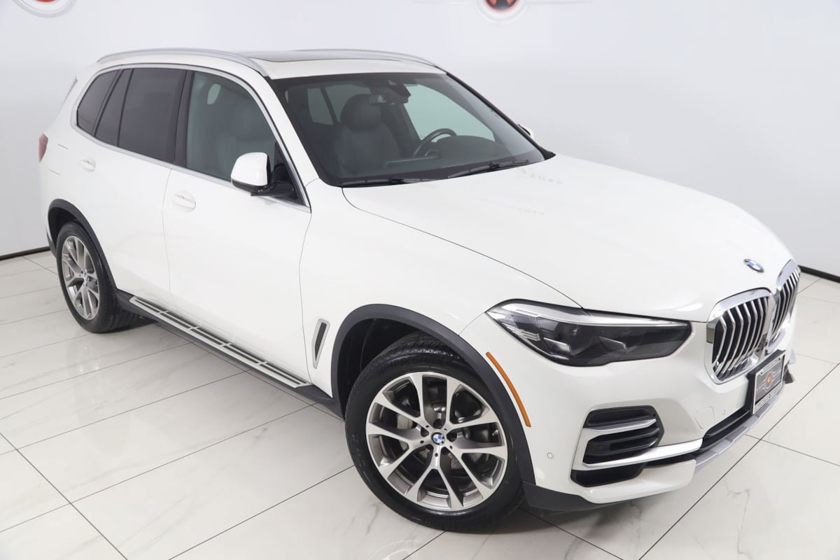 Used 2022 BMW X5 xDrive40i w/ Premium Package AWD/4WD image 18