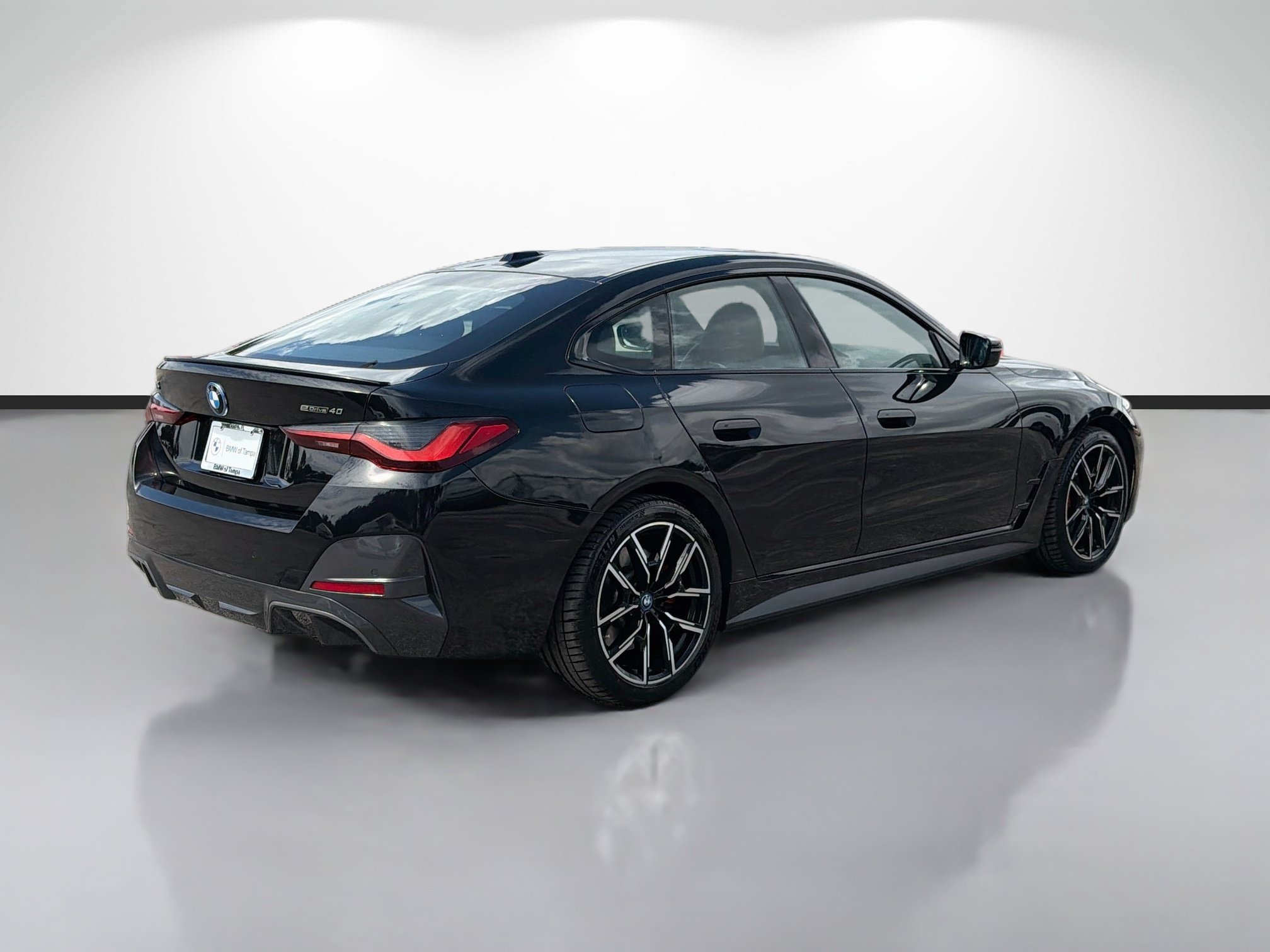 Used 2023 BMW i4 eDrive40 w/ M Sport Package RWD image 3