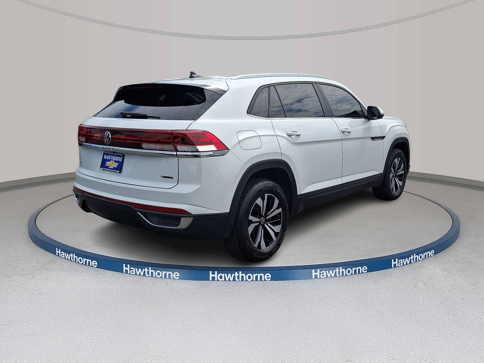 Used 2024 Volkswagen Atlas Cross Sport SE AWD/4WD image 6