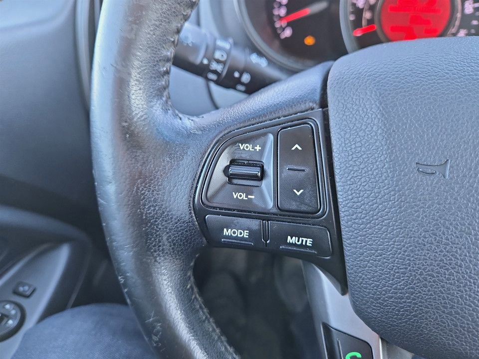 Used 2012 Kia Rio SX image 18