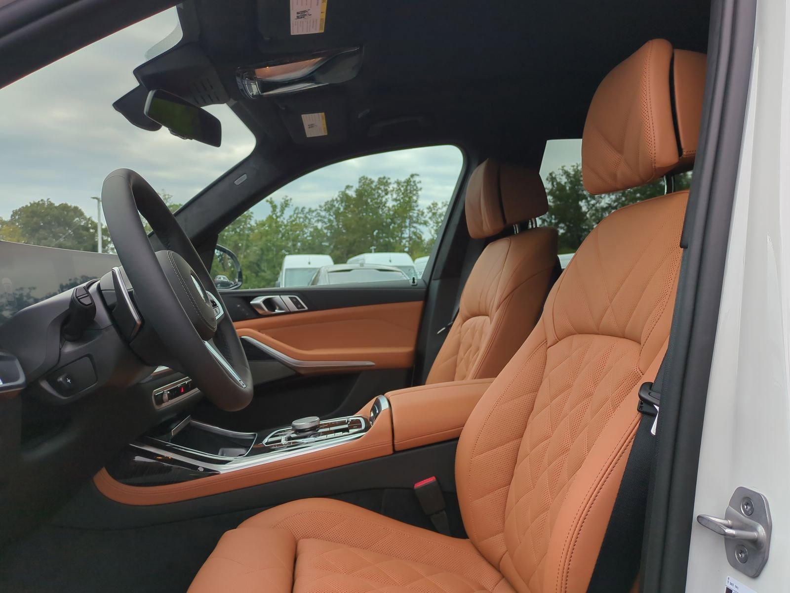 Used 2026 BMW X7 xDrive40i w/ M Sport Package image 16