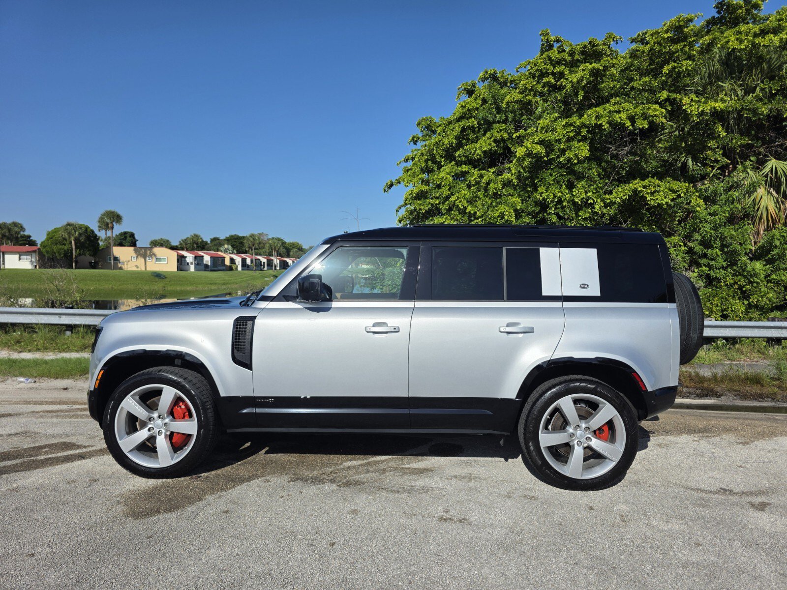 Used 2020 Land Rover Defender 110 X AWD/4WD image 7