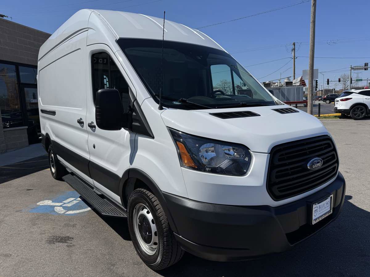 Used 2019 Ford Transit 250 148 High Roof RWD image 3
