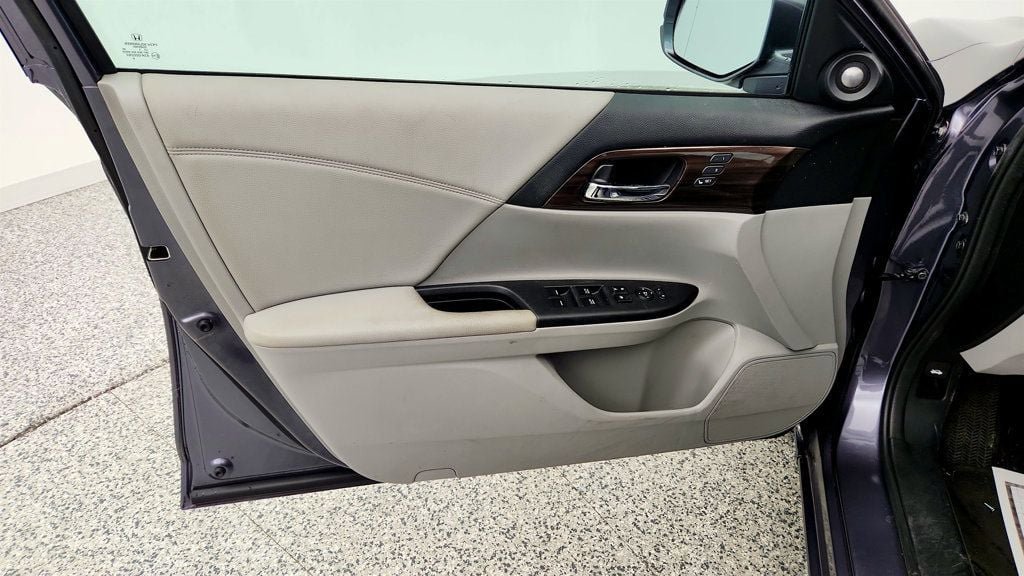 Used 2016 Honda Accord EX-L image 11