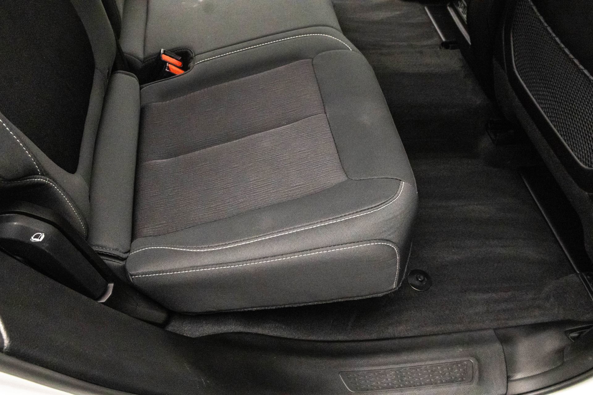 Used 2023 Jeep Grand Cherokee Laredo X image 36