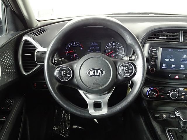 Used 2020 Kia Soul LX image 23