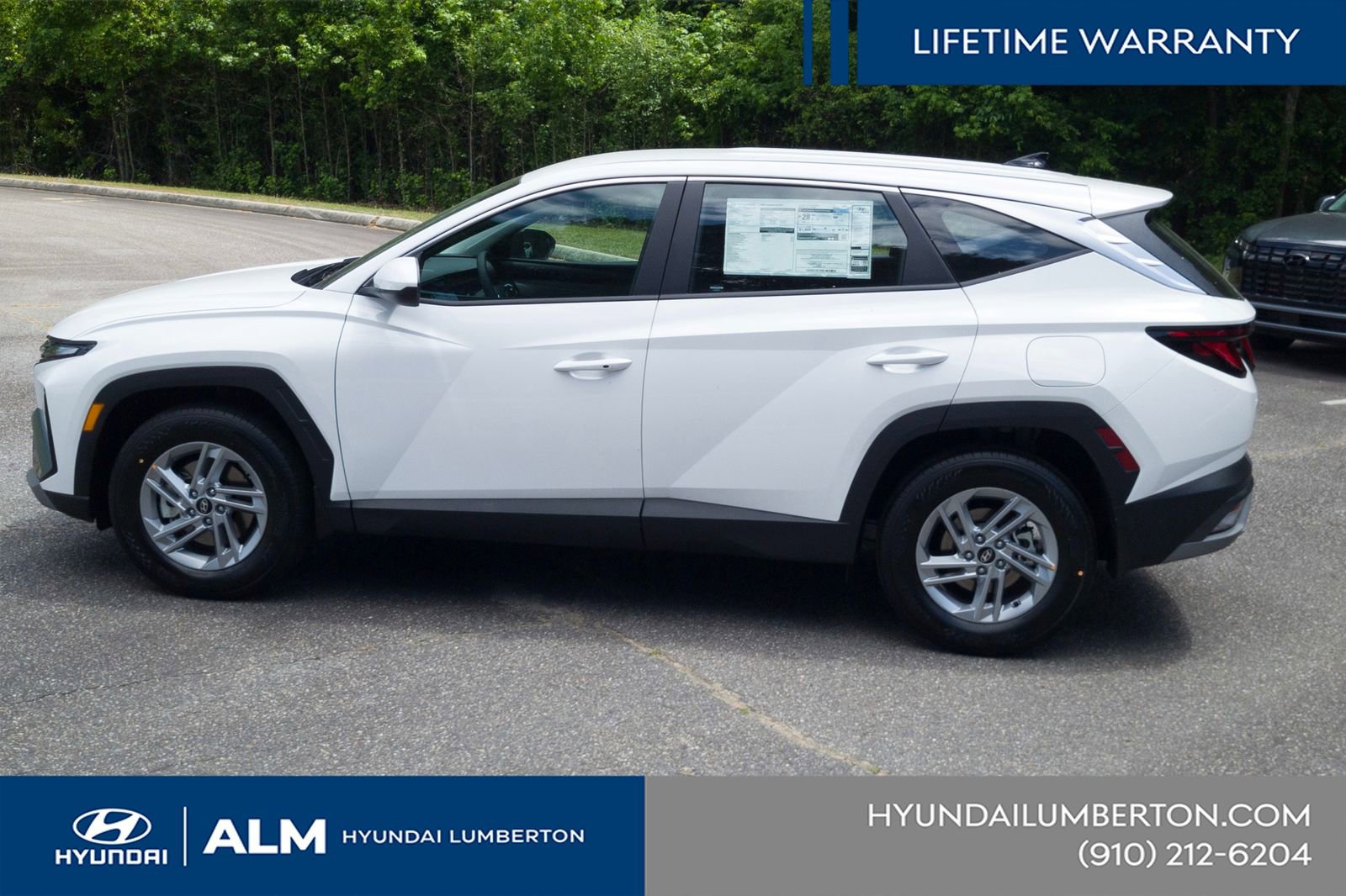 New 2025 Hyundai Tucson SE image 10