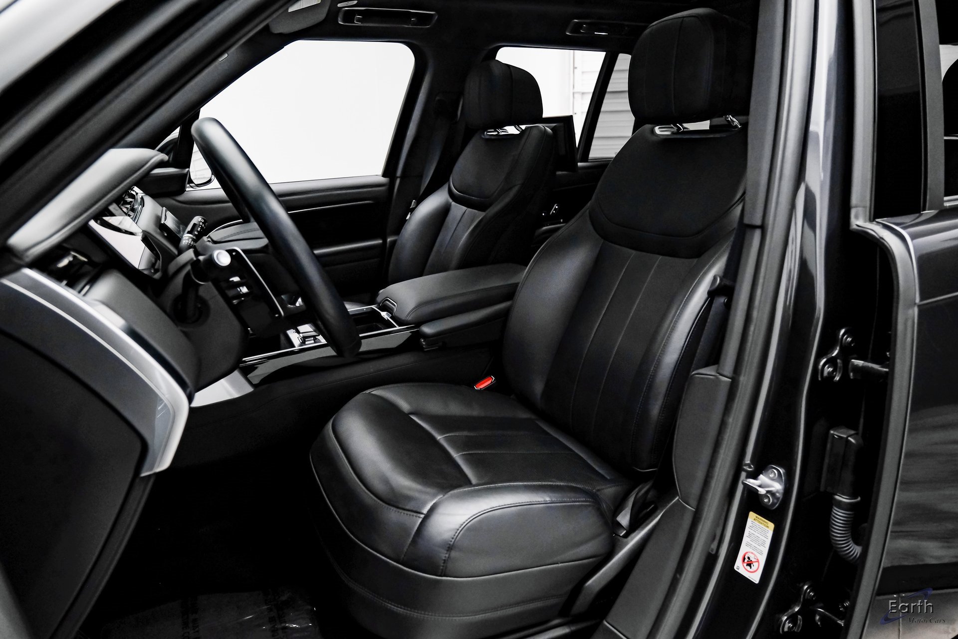 Used 2023 Land Rover Range Rover Autobiography image 36