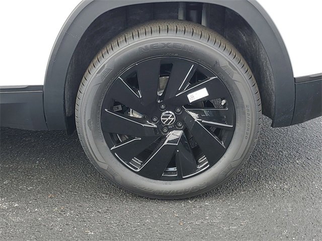 New 2026 Volkswagen Atlas Cross Sport SE image 5
